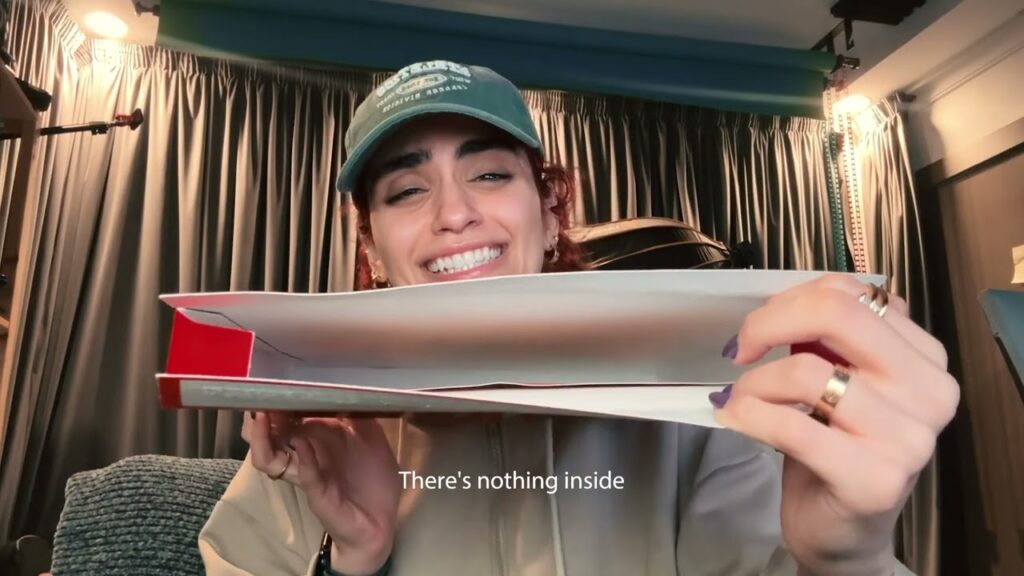 User Purchasing Frozen pizza box